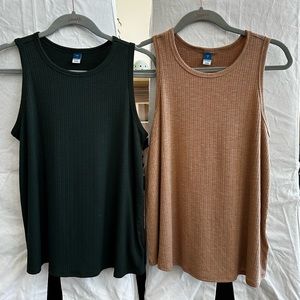 2 pc Women’s Old Navy Luxe Ribbed Sleeveless Tops - Emerald Green Mushroom Brown